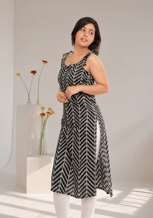 Naira Black Chevron Tie-Up Long Kurti