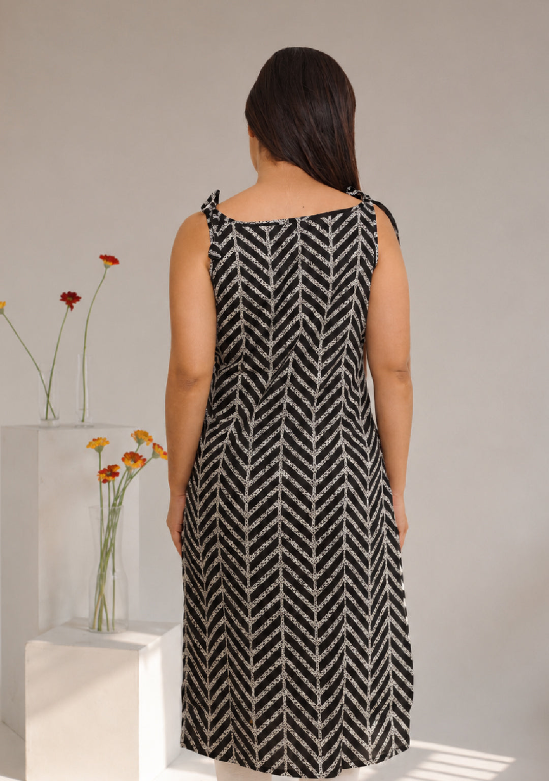 Naira Black Chevron Tie-Up Long Kurti